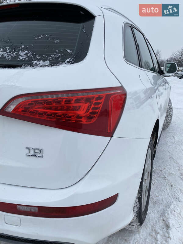 Внедорожник / Кроссовер Audi Q5 2011 в Луцке