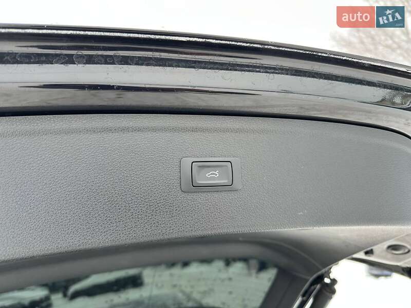 Внедорожник / Кроссовер Audi Q5 2017 в Луцке