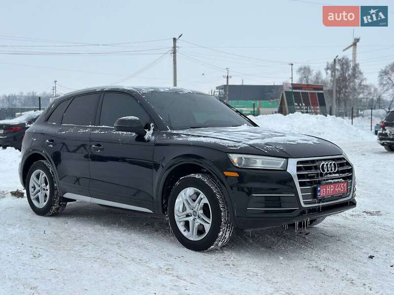 Внедорожник / Кроссовер Audi Q5 2017 в Луцке