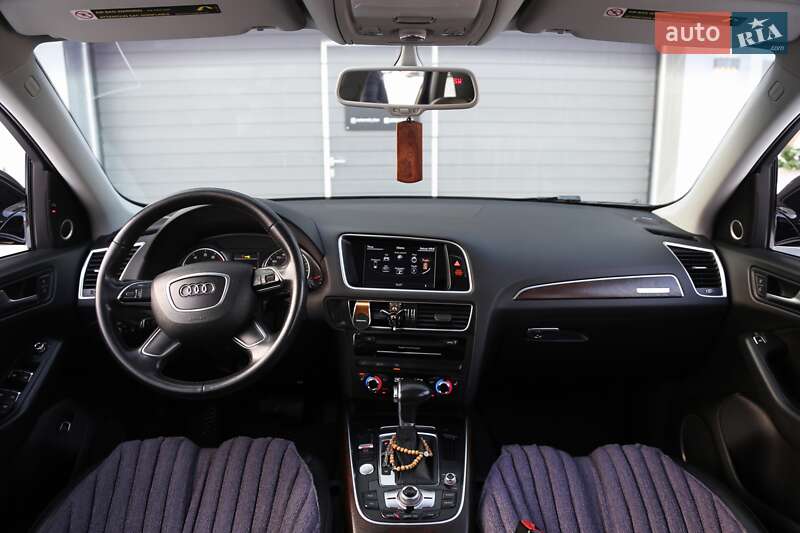 Внедорожник / Кроссовер Audi Q5 2015 в Киеве
