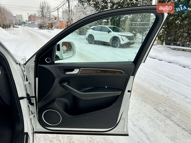 Внедорожник / Кроссовер Audi Q5 2015 в Киеве