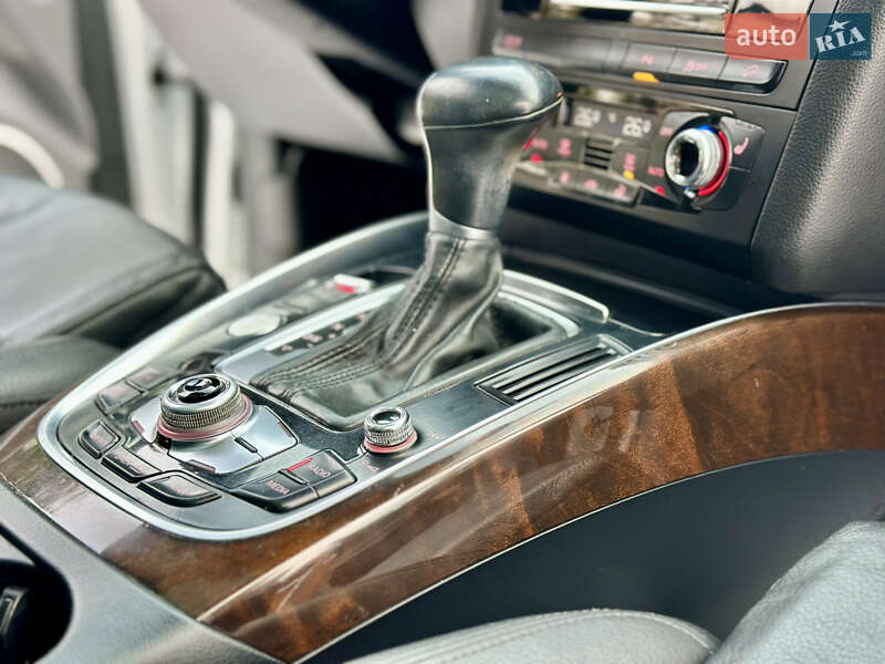 Внедорожник / Кроссовер Audi Q5 2015 в Киеве