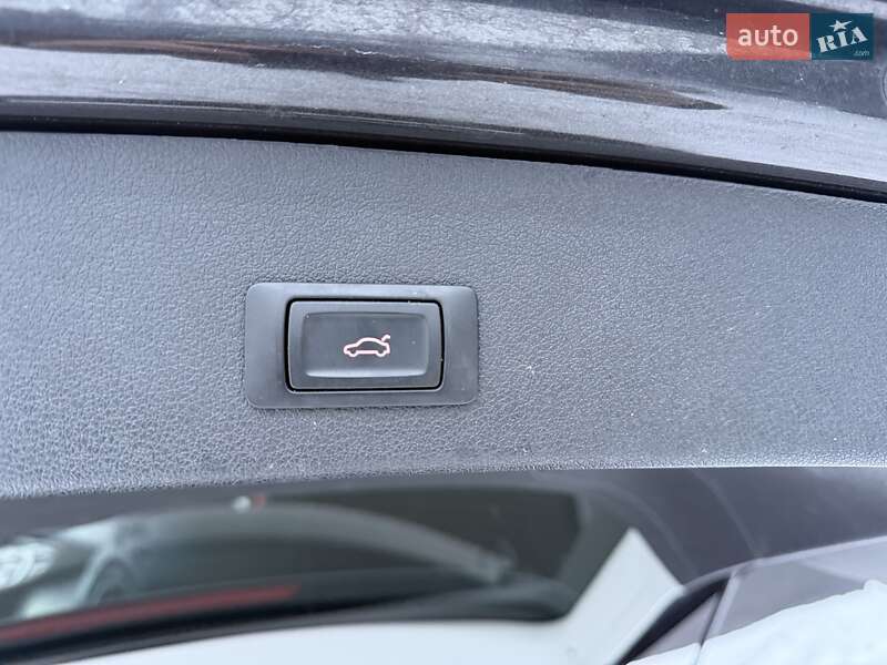 Внедорожник / Кроссовер Audi Q5 2016 в Львове