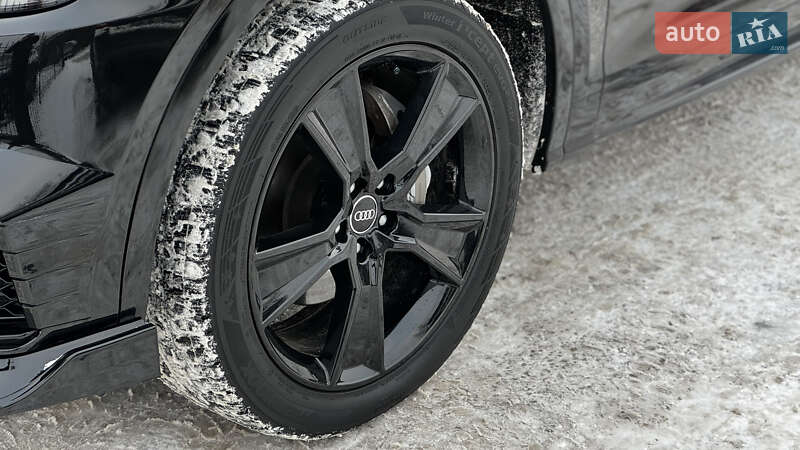 Внедорожник / Кроссовер Audi Q5 2019 в Киеве