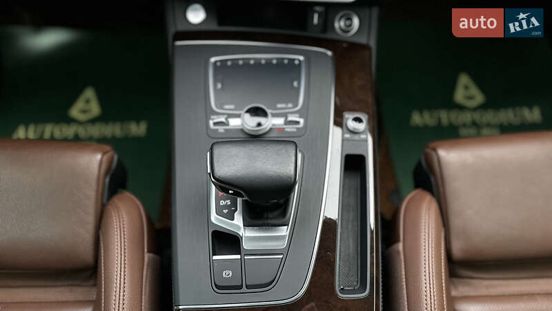 Внедорожник / Кроссовер Audi Q5 2019 в Киеве