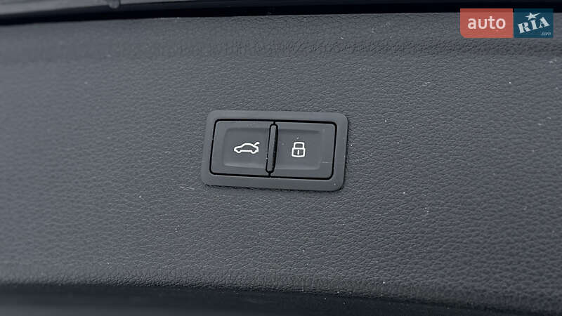 Внедорожник / Кроссовер Audi Q5 2019 в Киеве