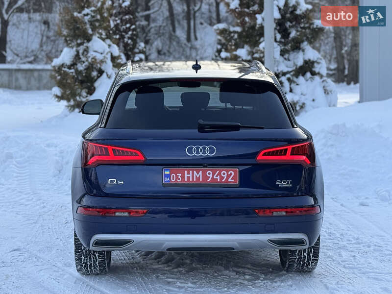 Внедорожник / Кроссовер Audi Q5 2018 в Тернополе