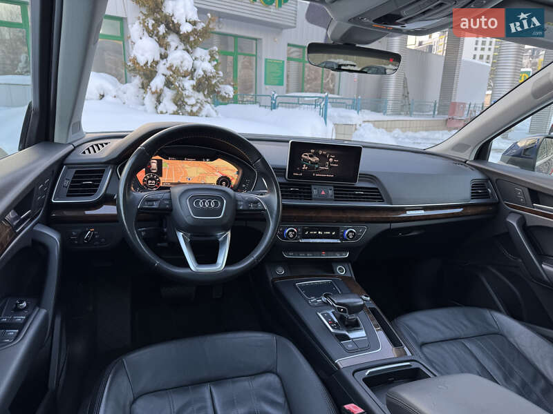 Внедорожник / Кроссовер Audi Q5 2018 в Тернополе