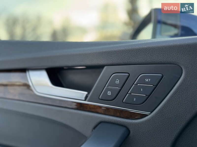 Внедорожник / Кроссовер Audi Q5 2018 в Тернополе