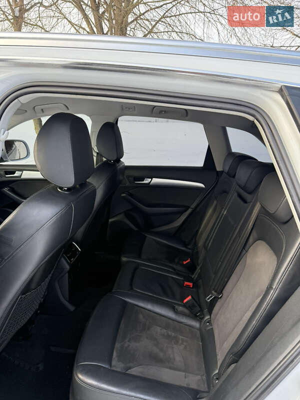 Внедорожник / Кроссовер Audi Q5 2013 в Ровно