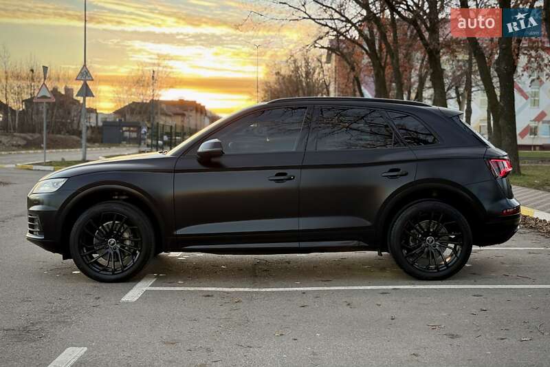 Внедорожник / Кроссовер Audi Q5 2017 в Киеве