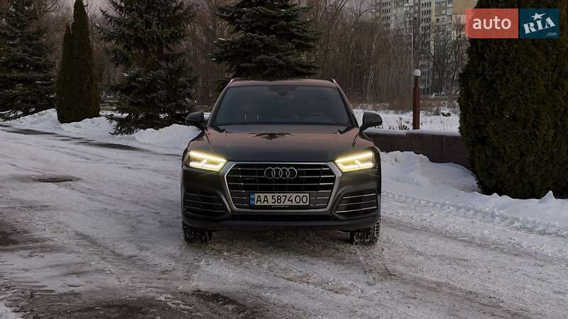 Внедорожник / Кроссовер Audi Q5 2017 в Киеве