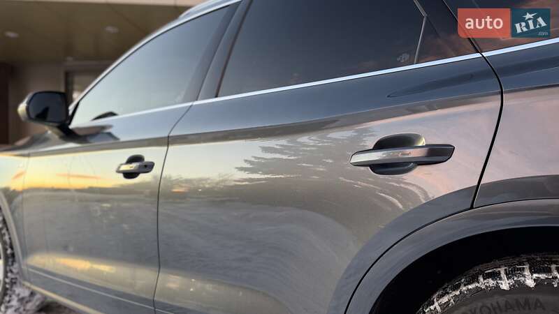 Внедорожник / Кроссовер Audi Q5 2017 в Киеве