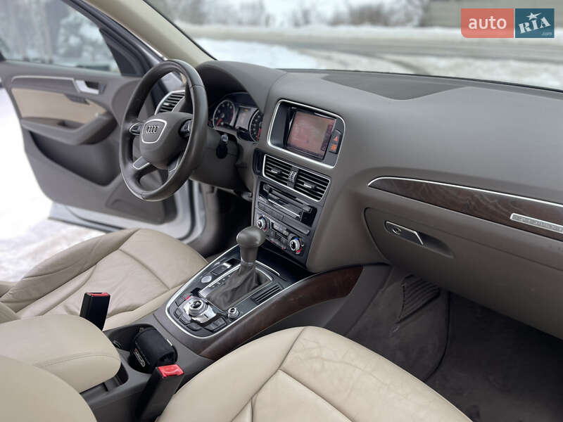Внедорожник / Кроссовер Audi Q5 2015 в Луцке