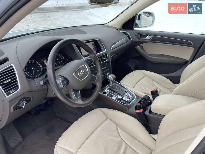 Внедорожник / Кроссовер Audi Q5 2015 в Луцке