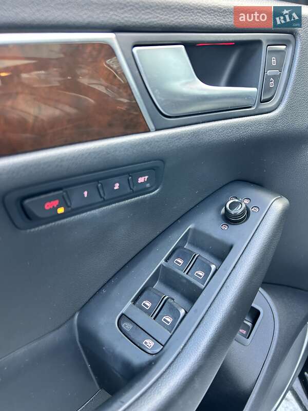 Внедорожник / Кроссовер Audi Q5 2011 в Сумах