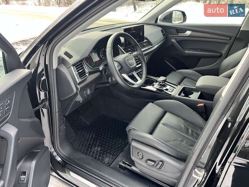 Внедорожник / Кроссовер Audi Q5 2023 в Киеве