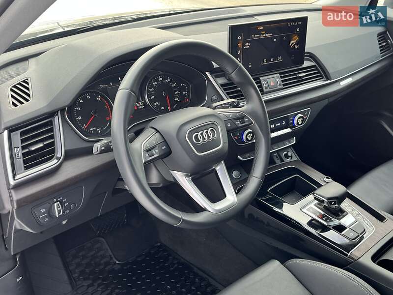 Внедорожник / Кроссовер Audi Q5 2023 в Киеве