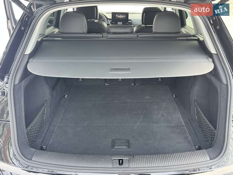 Внедорожник / Кроссовер Audi Q5 2023 в Киеве