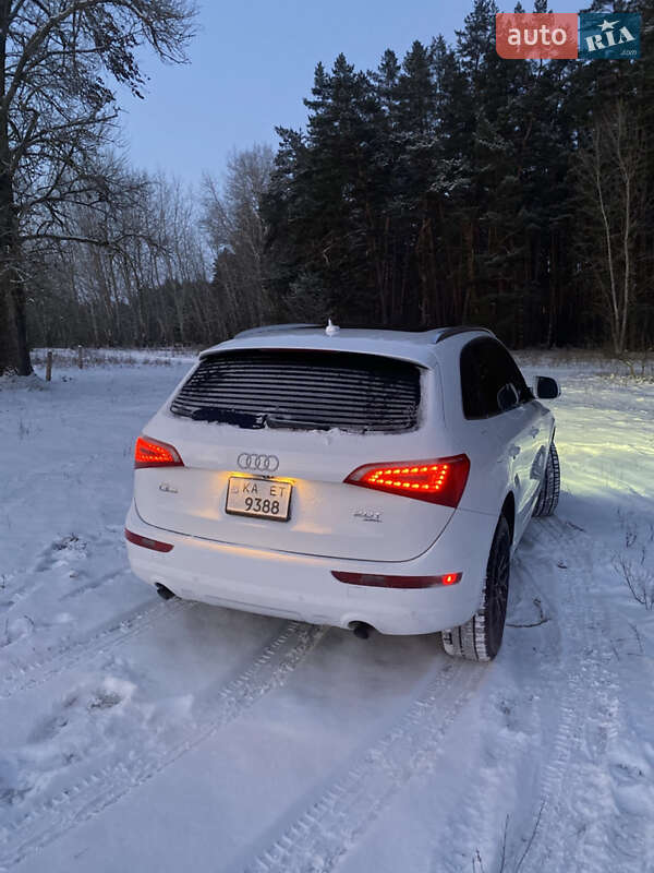 Внедорожник / Кроссовер Audi Q5 2011 в Полтаве