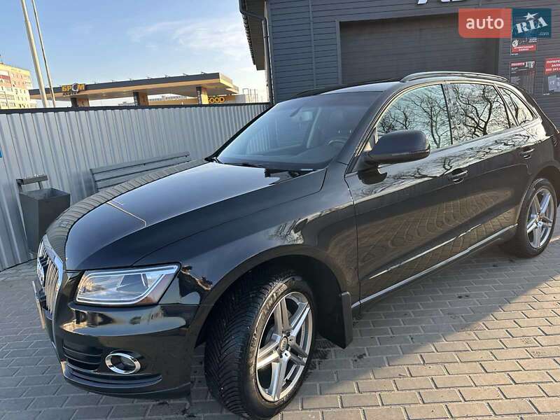 Внедорожник / Кроссовер Audi Q5 2014 в Александрие