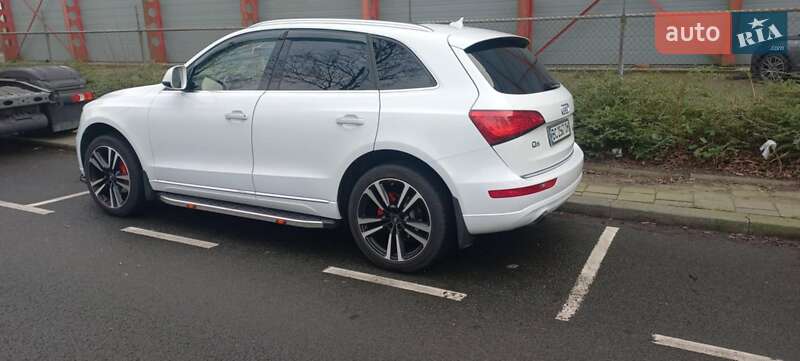 Позашляховик / Кросовер Audi Q5 2015 в Сокалі