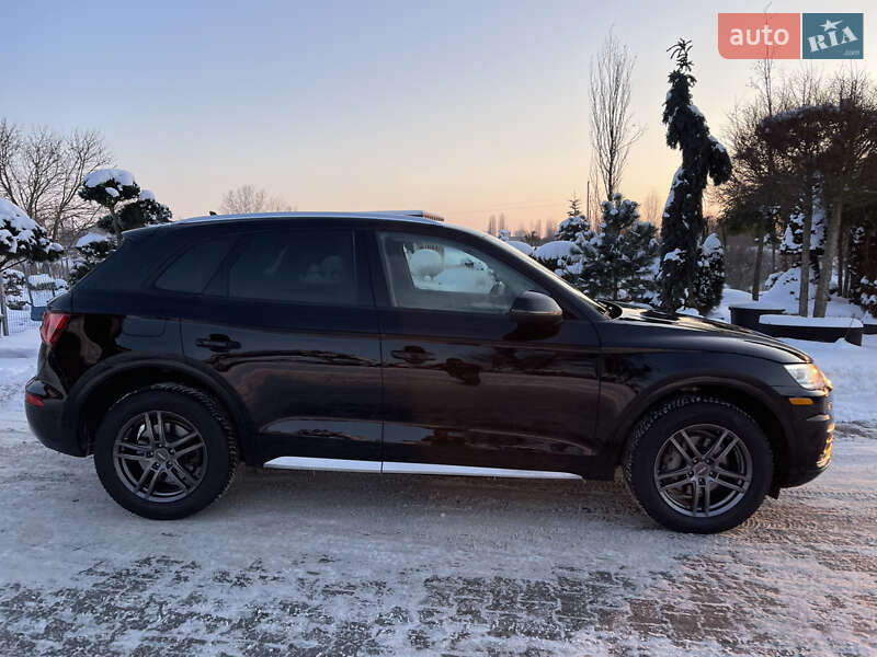 Внедорожник / Кроссовер Audi Q5 2018 в Луцке