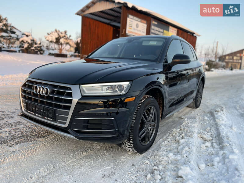 Внедорожник / Кроссовер Audi Q5 2018 в Луцке