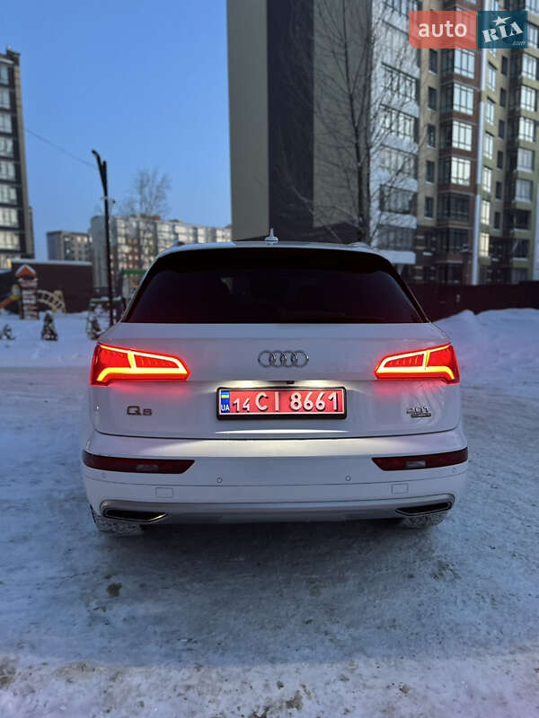 Внедорожник / Кроссовер Audi Q5 2018 в Чернигове