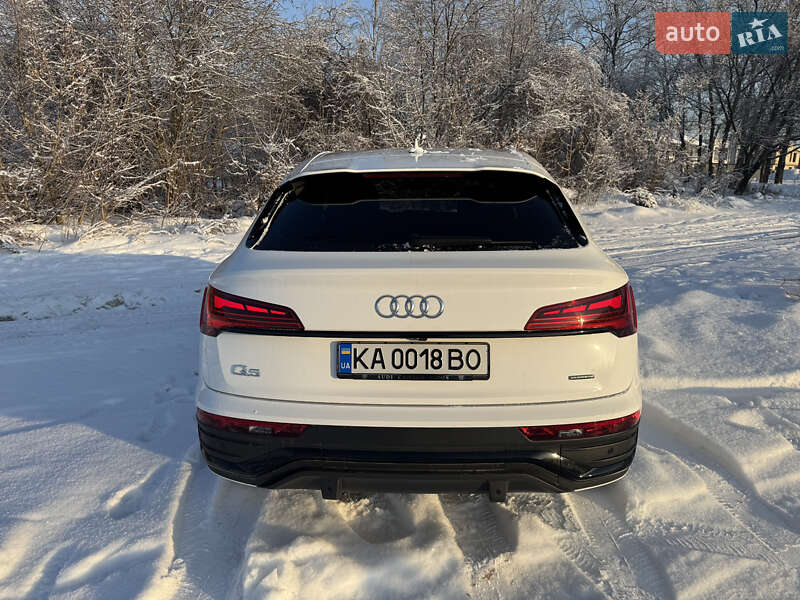 Внедорожник / Кроссовер Audi Q5 2023 в Киеве