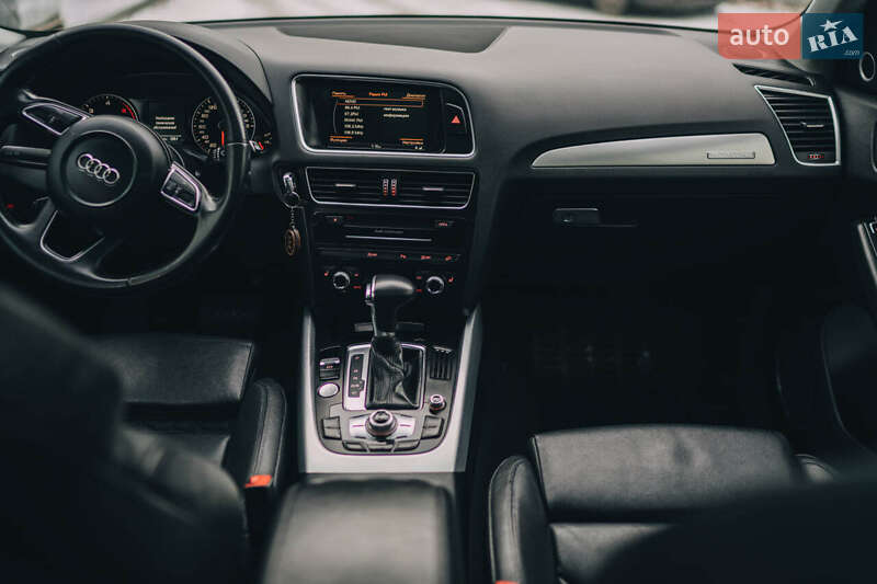 Внедорожник / Кроссовер Audi Q5 2012 в Луцке