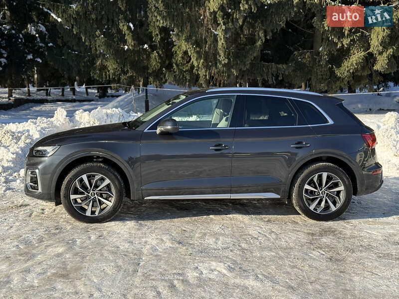 Внедорожник / Кроссовер Audi Q5 2020 в Львове