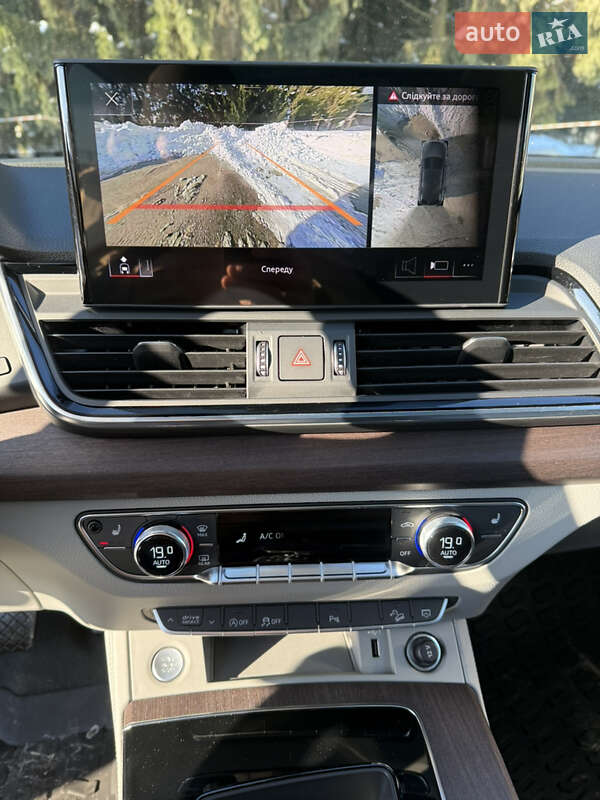 Внедорожник / Кроссовер Audi Q5 2020 в Львове