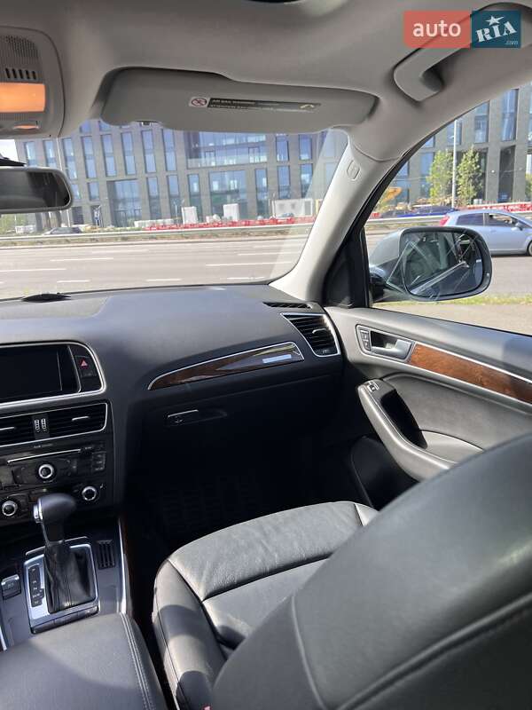 Внедорожник / Кроссовер Audi Q5 2015 в Львове