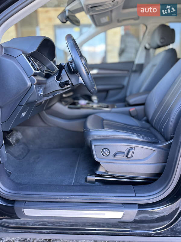 Внедорожник / Кроссовер Audi Q5 2021 в Львове