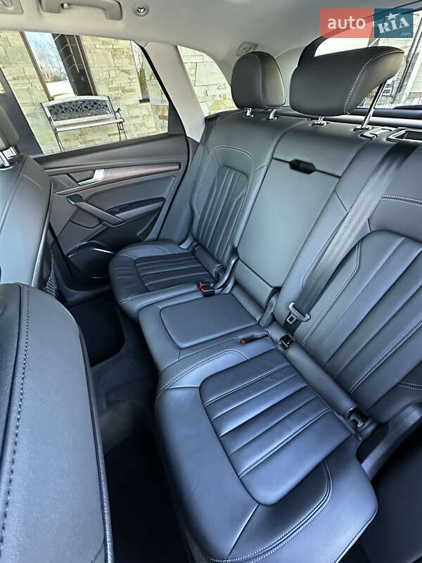 Внедорожник / Кроссовер Audi Q5 2021 в Львове