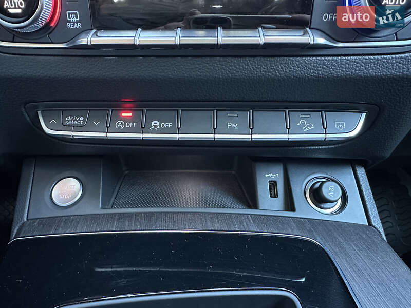 Внедорожник / Кроссовер Audi Q5 2021 в Львове