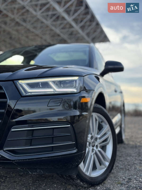 Внедорожник / Кроссовер Audi Q5 2018 в Самборе