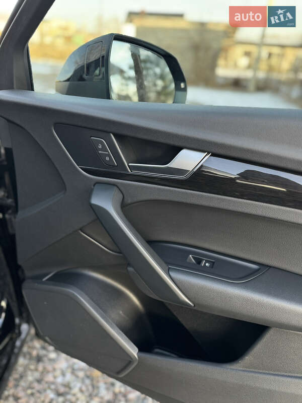 Внедорожник / Кроссовер Audi Q5 2018 в Самборе