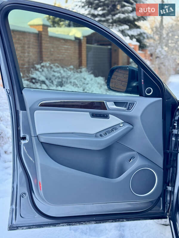 Внедорожник / Кроссовер Audi Q5 2013 в Киеве