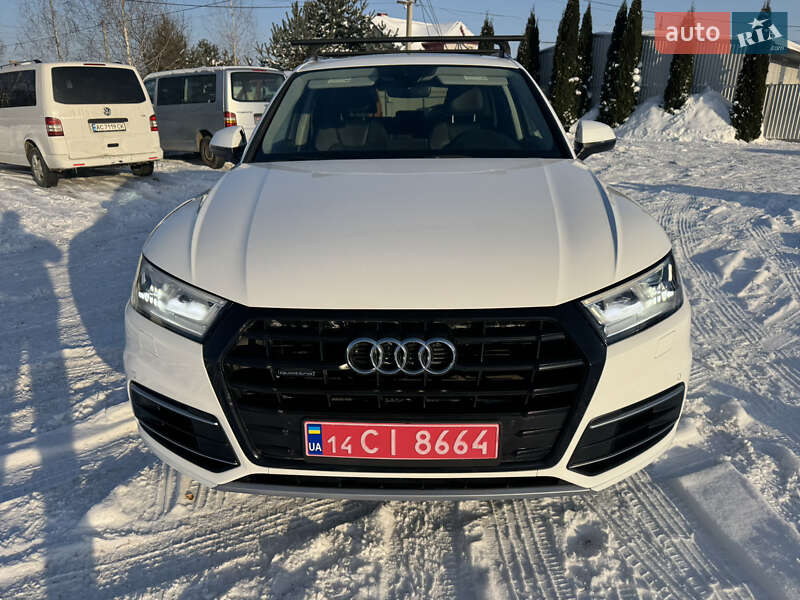 Внедорожник / Кроссовер Audi Q5 2018 в Луцке