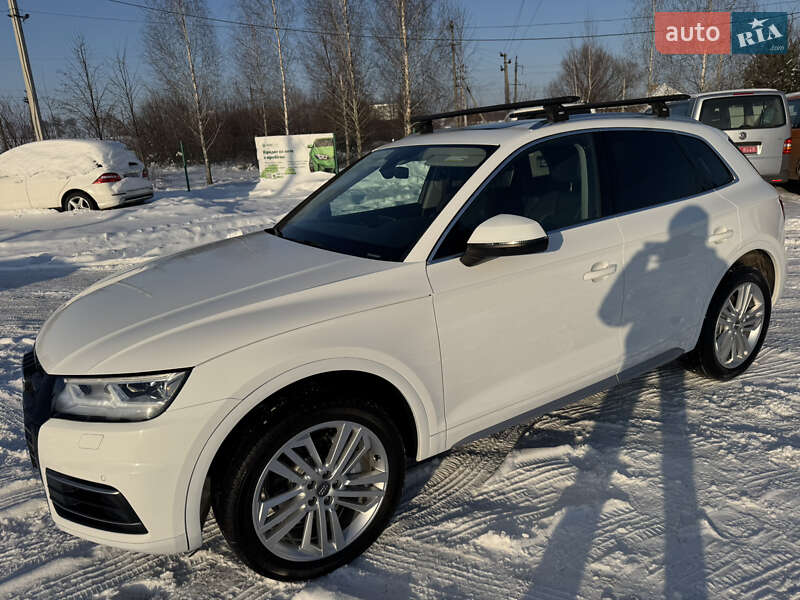 Внедорожник / Кроссовер Audi Q5 2018 в Луцке