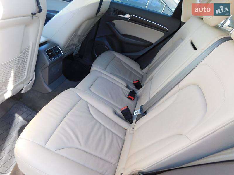 Внедорожник / Кроссовер Audi Q5 2014 в Одессе