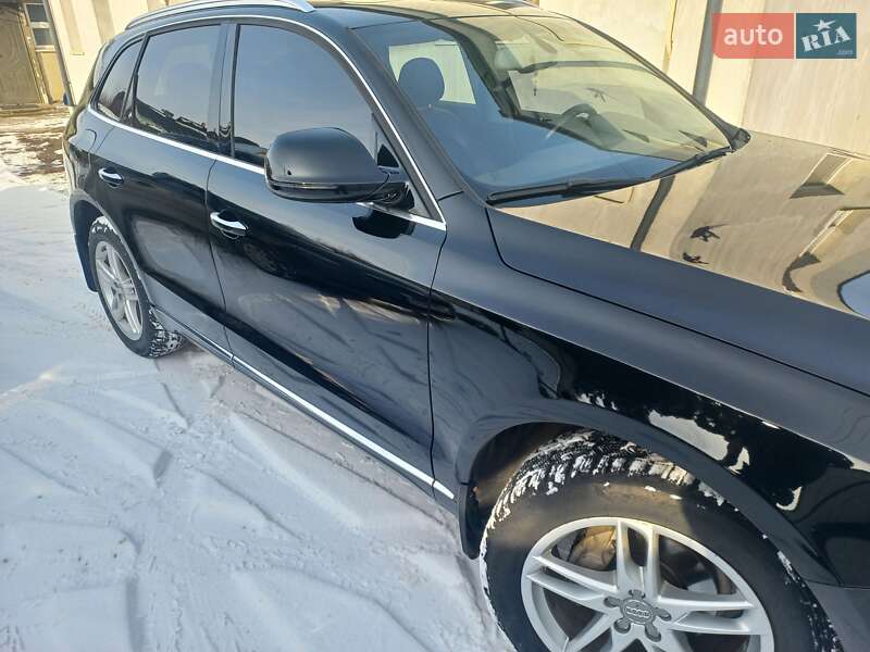 Позашляховик / Кросовер Audi Q5 2015 в Львові фото 2 Позашляховик / Кросовер Audi Q5 2015 в Львові