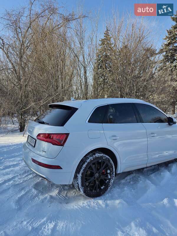 Внедорожник / Кроссовер Audi Q5 2019 в Запорожье