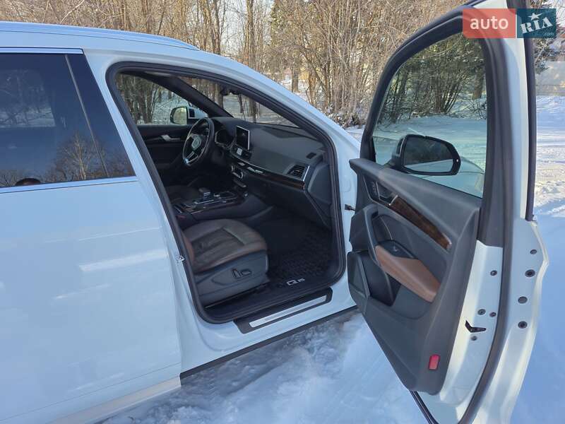 Внедорожник / Кроссовер Audi Q5 2019 в Запорожье