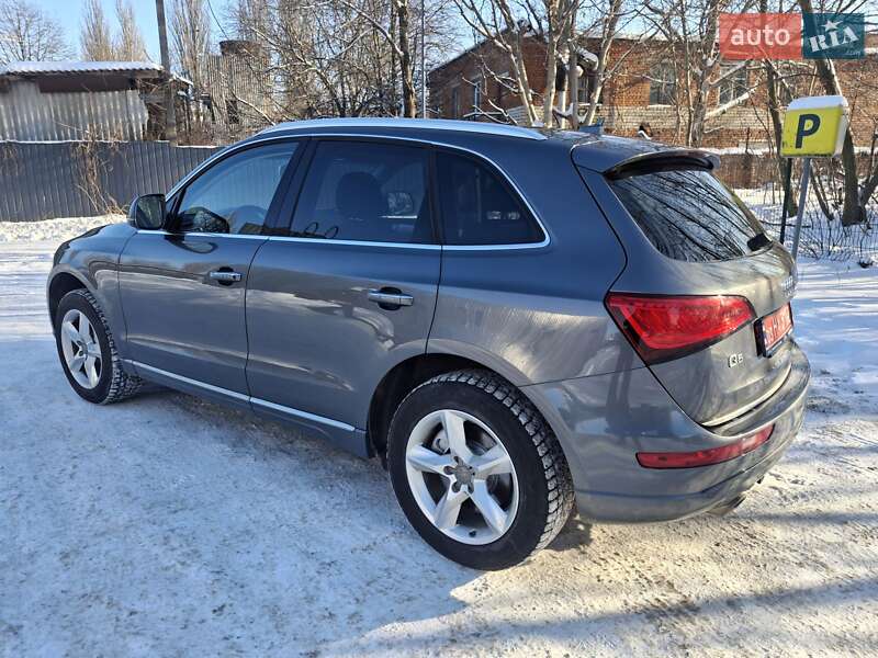 Внедорожник / Кроссовер Audi Q5 2014 в Каменец-Подольском