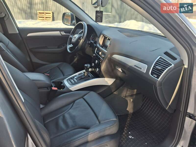 Внедорожник / Кроссовер Audi Q5 2014 в Каменец-Подольском