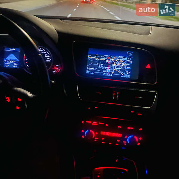 Внедорожник / Кроссовер Audi Q5 2009 в Хмельницком