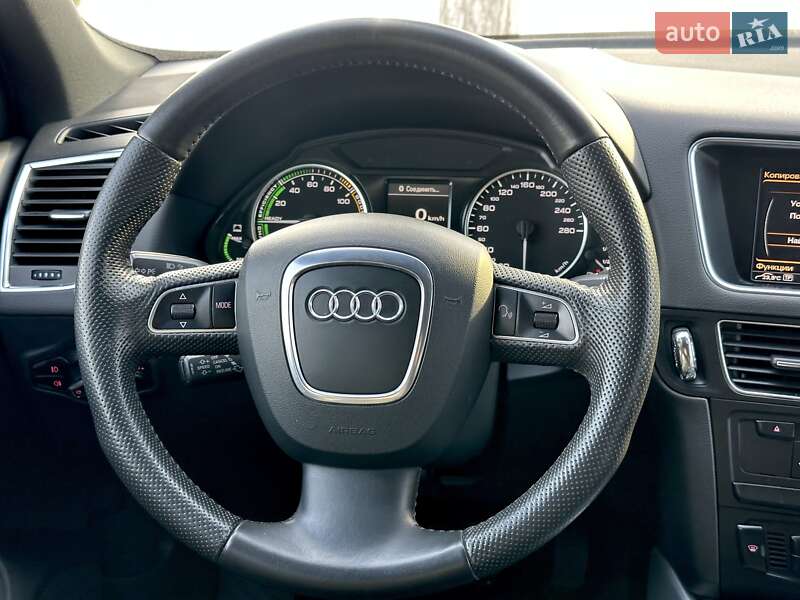 Внедорожник / Кроссовер Audi Q5 2011 в Харькове